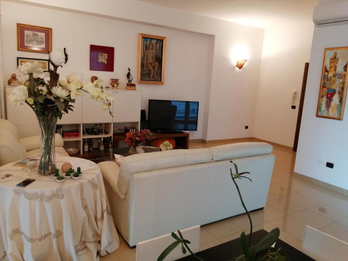 Вілла Casa Lauretta - Terrazza - Garage Wifi E Bici Gratuite Лечче Екстер'єр фото