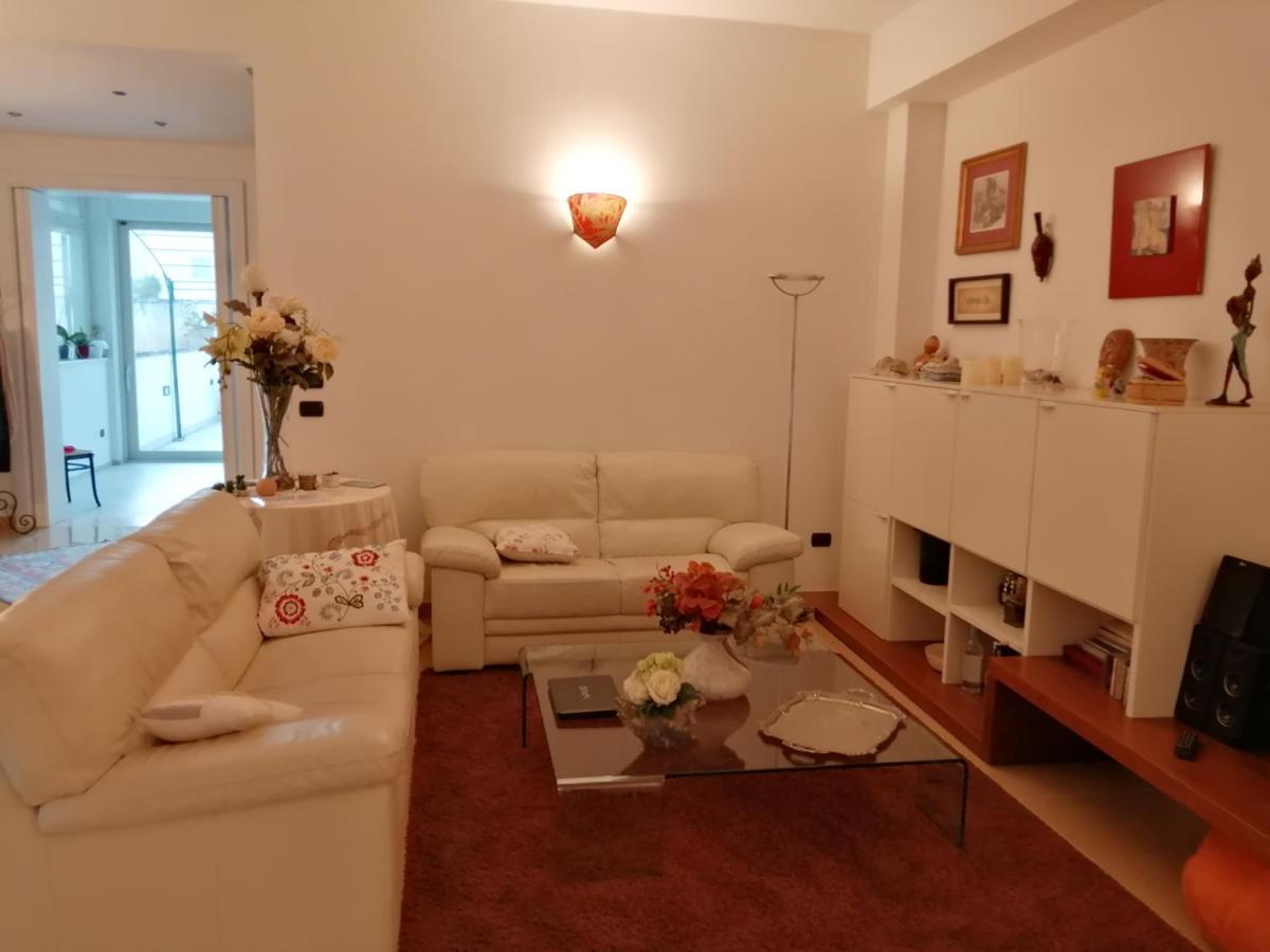 Вілла Casa Lauretta - Terrazza - Garage Wifi E Bici Gratuite Лечче Екстер'єр фото